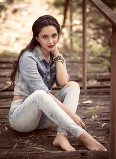 Kiara Advani feet photo thumbnail