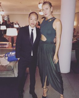 Maria Sharapova feet photo thumbnail
