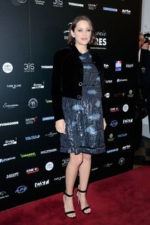 Marion Cotillard feet photo thumbnail