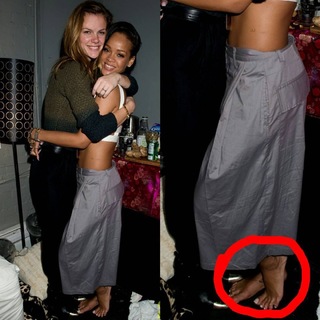 Rihanna feet photo thumbnail