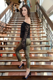 Lena Meyer-Landrut feet photo thumbnail
