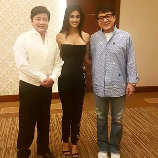 Disha Patani feet photo thumbnail