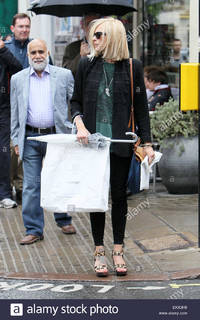 Fearne Cotton feet photo thumbnail