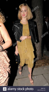 Fearne Cotton feet photo thumbnail