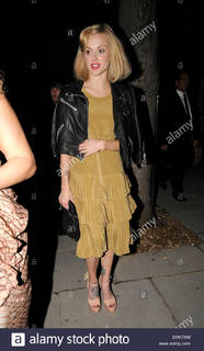 Fearne Cotton feet photo thumbnail