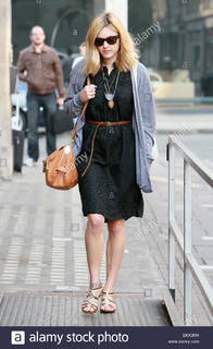 Fearne Cotton feet photo thumbnail