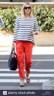 Fearne Cotton feet photo thumbnail