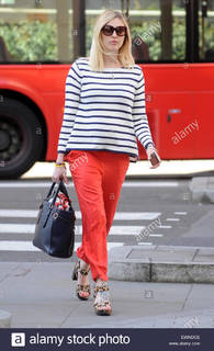 Fearne Cotton feet photo thumbnail