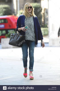 Fearne Cotton feet photo thumbnail
