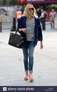 Fearne Cotton feet photo thumbnail