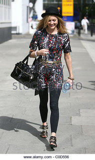 Fearne Cotton feet photo thumbnail