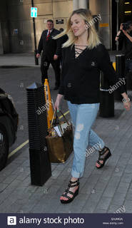 Fearne Cotton feet photo thumbnail