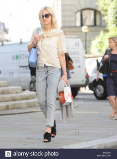 Fearne Cotton feet photo thumbnail