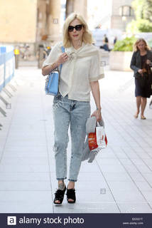 Fearne Cotton feet photo thumbnail