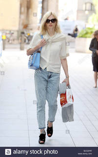 Fearne Cotton feet photo thumbnail