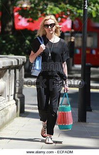 Fearne Cotton feet photo thumbnail