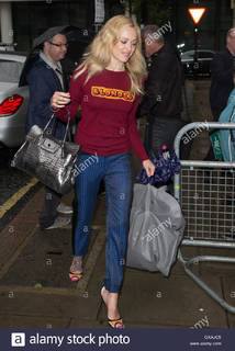 Fearne Cotton feet photo thumbnail