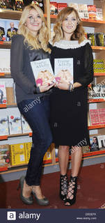 Fearne Cotton feet photo thumbnail