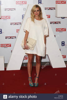 Fearne Cotton feet photo thumbnail