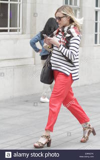 Fearne Cotton feet photo thumbnail
