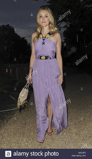 Fearne Cotton feet photo thumbnail