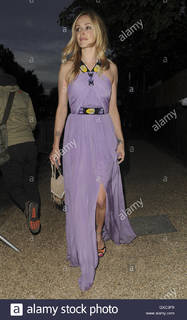 Fearne Cotton feet photo thumbnail