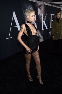 Halsey feet photo thumbnail
