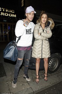 Charlotte Crosby feet photo thumbnail
