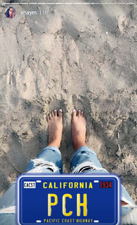 Shay Mitchell feet photo thumbnail