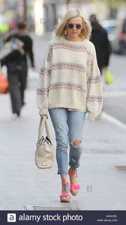 Fearne Cotton feet photo thumbnail
