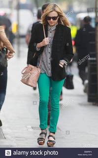 Fearne Cotton feet photo thumbnail