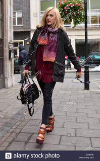 Fearne Cotton feet photo thumbnail