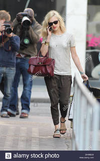 Fearne Cotton feet photo thumbnail