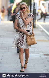 Fearne Cotton feet photo thumbnail