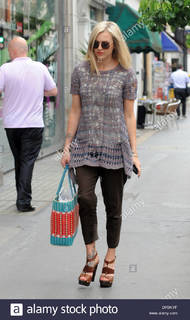 Fearne Cotton feet photo thumbnail