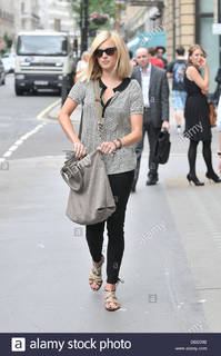 Fearne Cotton feet photo thumbnail