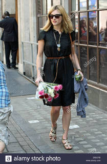 Fearne Cotton feet photo thumbnail