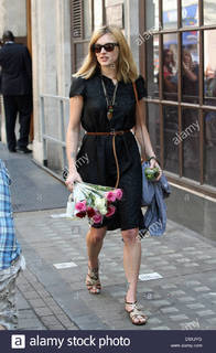 Fearne Cotton feet photo thumbnail