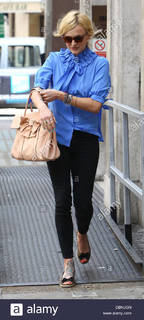 Fearne Cotton feet photo thumbnail