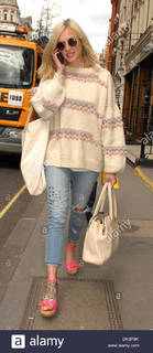 Fearne Cotton feet photo thumbnail