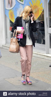 Fearne Cotton feet photo thumbnail