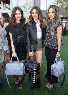 Victoria Justice feet photo thumbnail