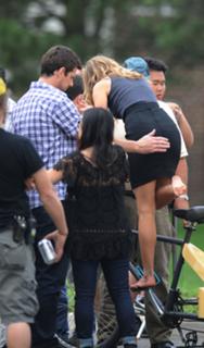 Jennifer Aniston feet photo thumbnail