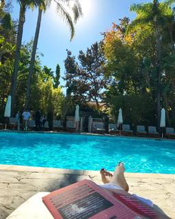 Anya Taylor-Joy feet photo thumbnail