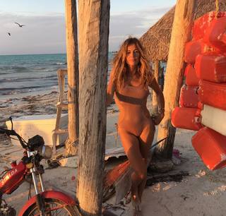Kelly Bensimon feet photo thumbnail