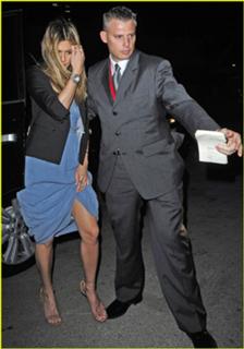Jennifer Aniston feet photo thumbnail