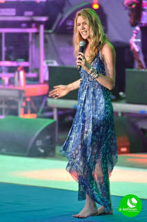 Joss Stone feet photo thumbnail