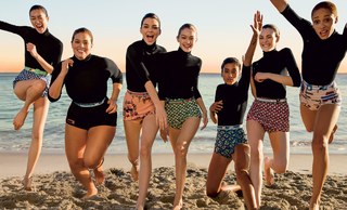 Kendall Jenner feet photo thumbnail