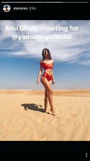 Alexis Ren feet photo thumbnail