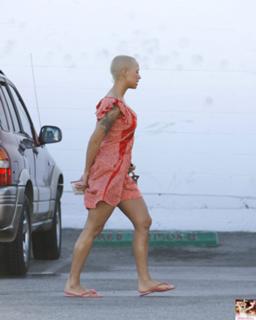 Amber Rose feet photo thumbnail